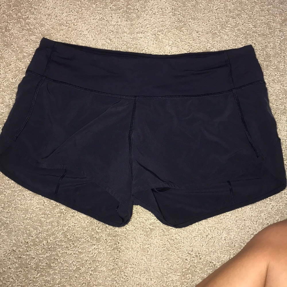 Lululemon size 4 navy shorts